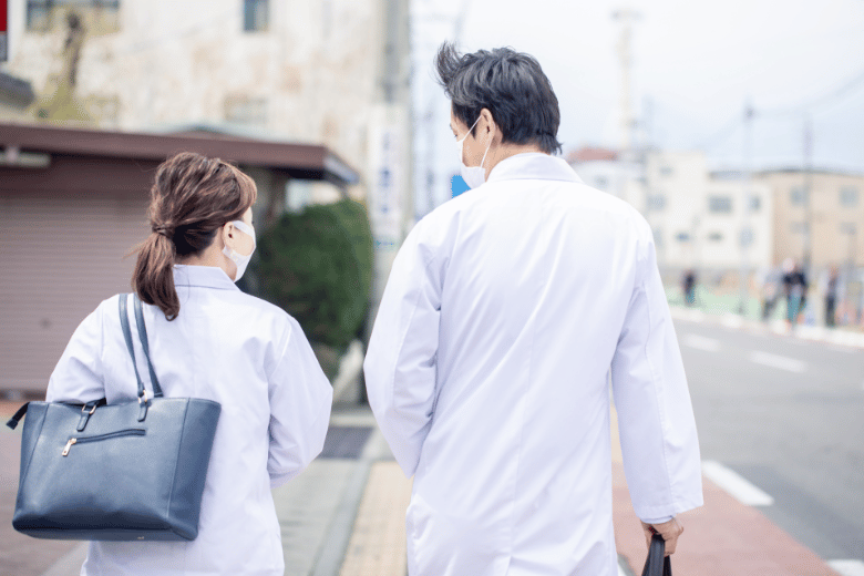 在宅薬剤師として働くには？