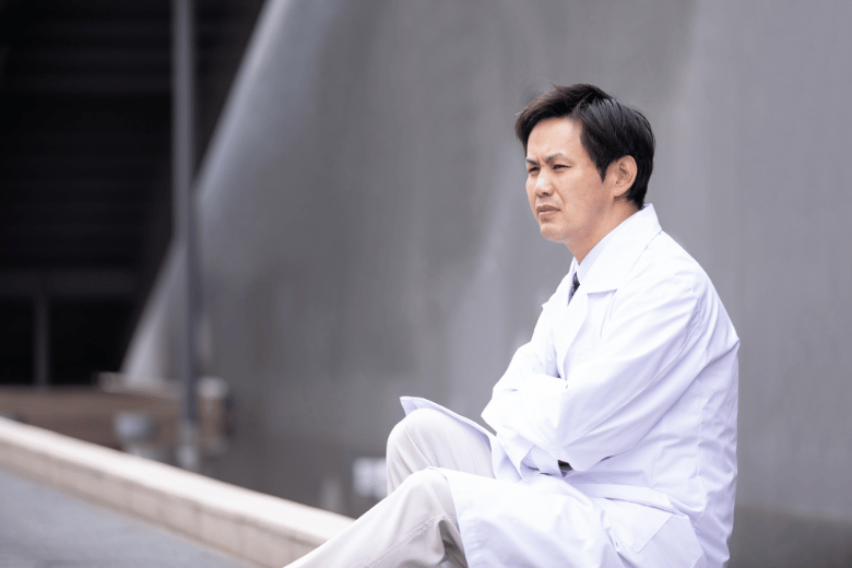 50代薬剤師の転職でよくある不安と対処法